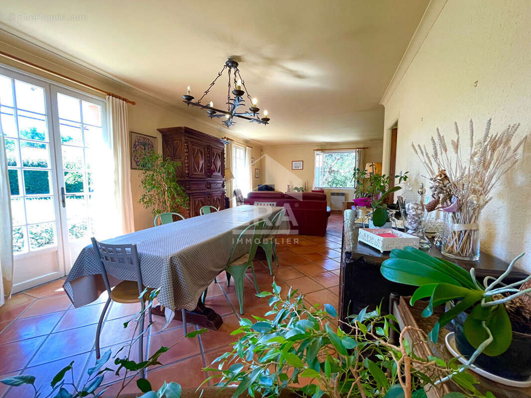 Maison à PERNES-LES-FONTAINES