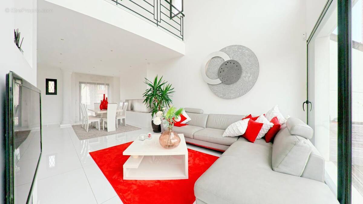 Maison à ORMESSON-SUR-MARNE