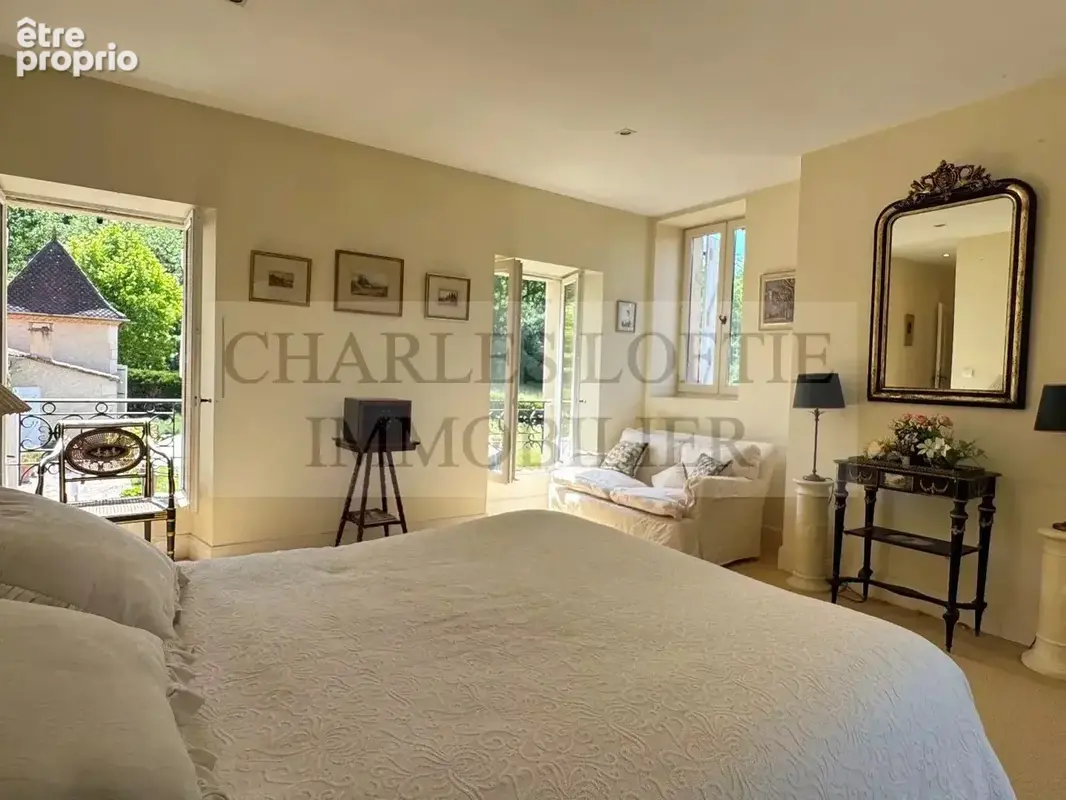 Propriété de caractère avec manoir, maison d’amis, piscine intérieure et 9,8 hectares de terrain, proche Puy-l’Evêque. - photo 13