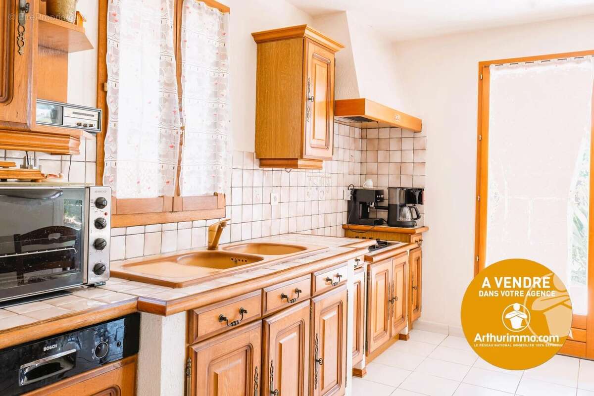 Maison à BORMES-LES-MIMOSAS