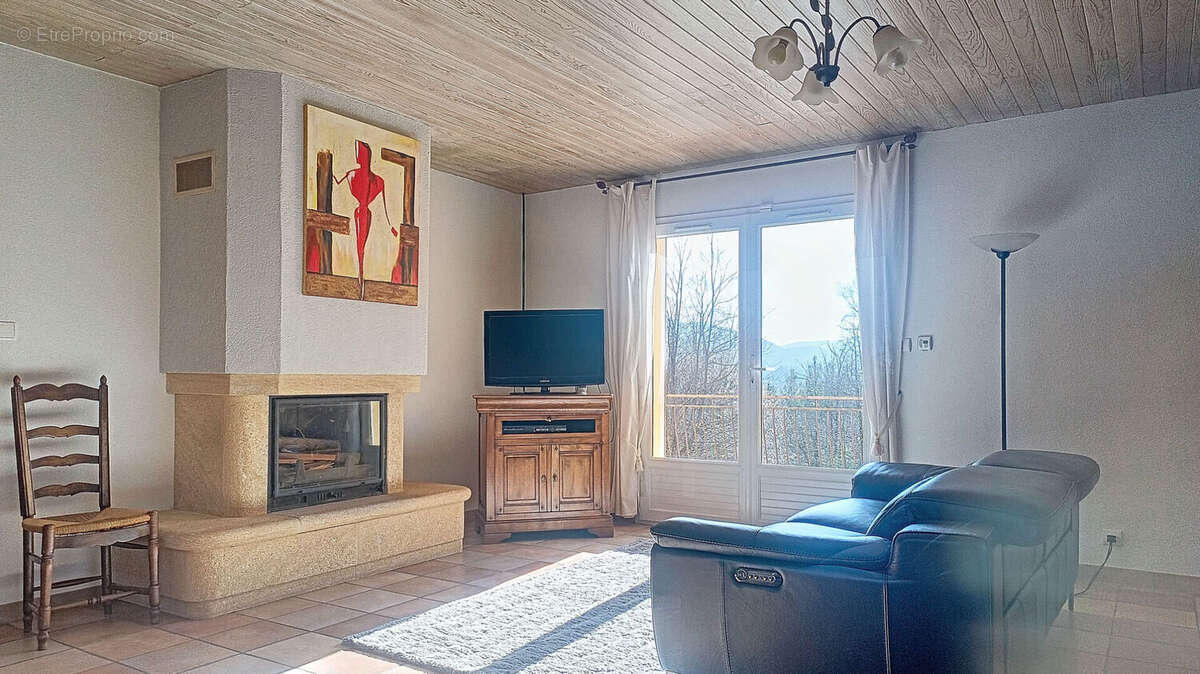 Maison à SAINT-LAURENT-DE-CERDANS