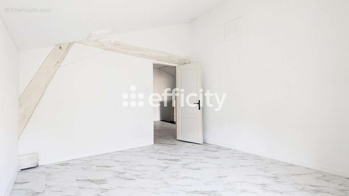 Maison 132 m² à Lugny  - photo 11