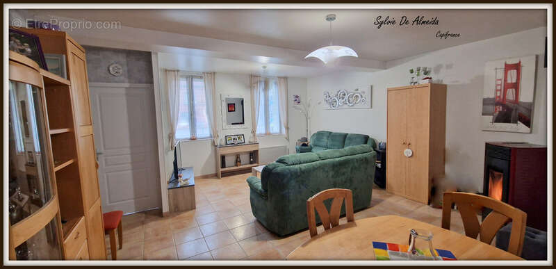 Maison à PONT-DE-VAUX