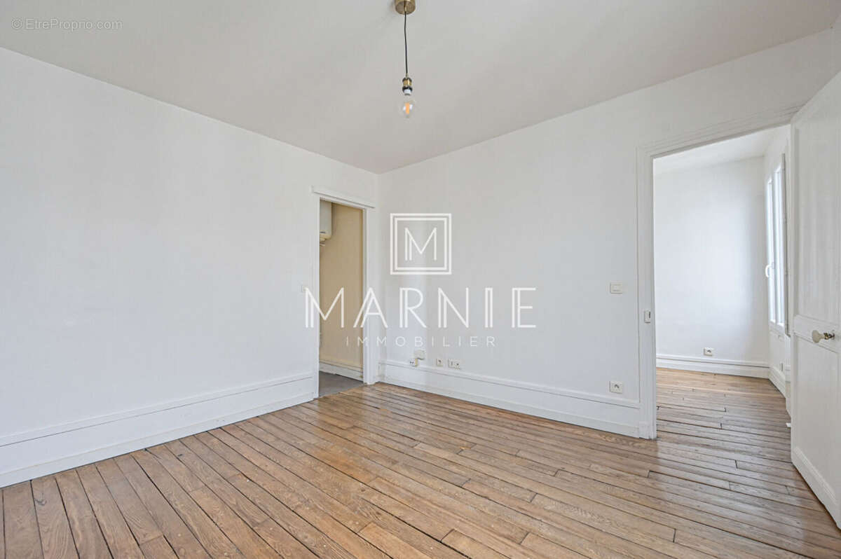 Appartement à PARIS-18E