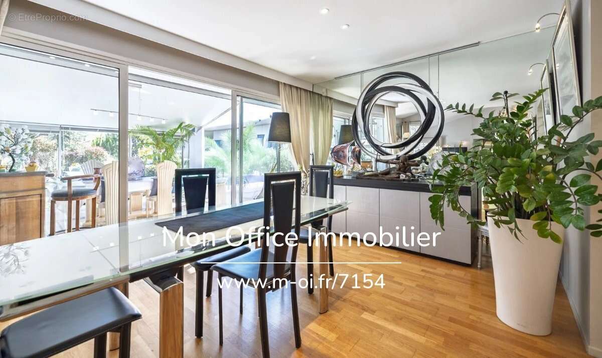 Référence : 7154-VCL - Maison dans un cocon de verdure - 3 chambres, un bureau, une dépendance - BOUC BEL AIR - photo 6