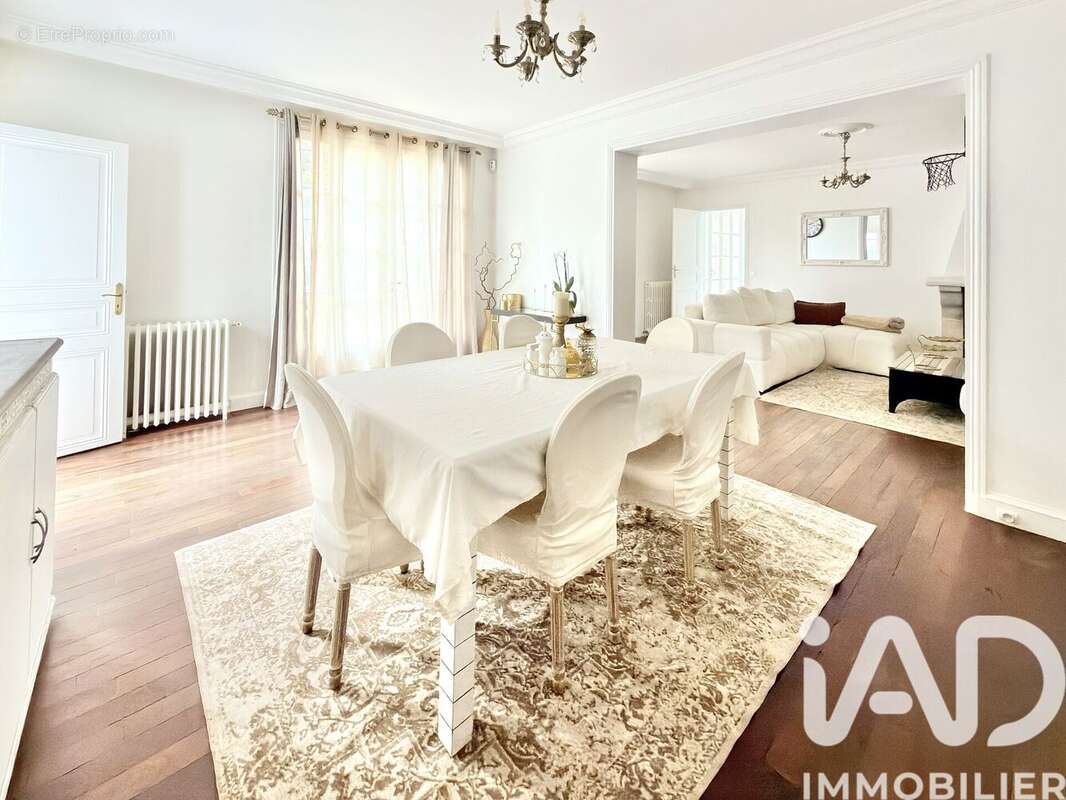 Photo 5 - Maison à LE RAINCY