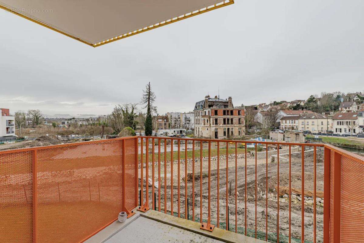 Appartement à CORBEIL-ESSONNES