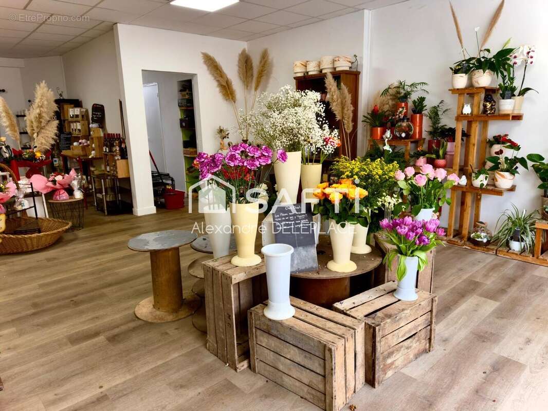 Photo 3 - Commerce à RIAILLE