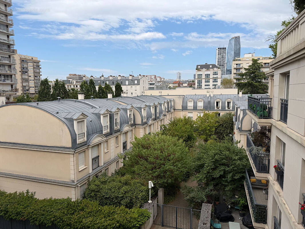 Photo Appartement à Puteaux au prix de 699 000€