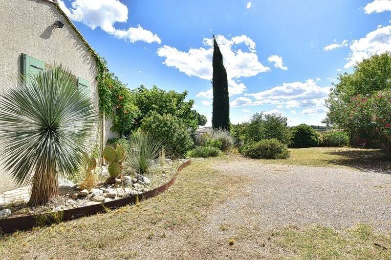Maison à SAINT-BAUZILLE-DE-LA-SYLVE