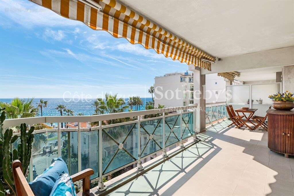 Nice Promenade des Anglais appartement 4 pièces terrasse vue mer garage étage élevé - photo 3