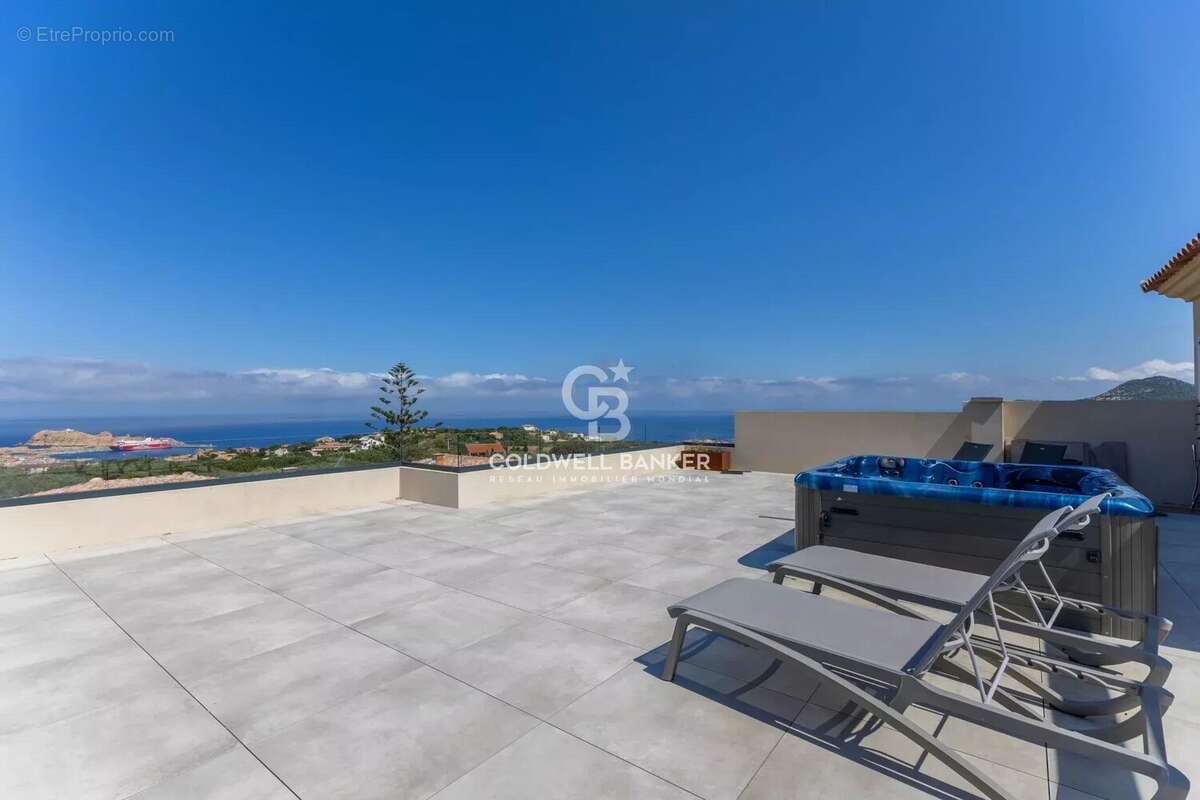 Appartement à L'ILE-ROUSSE