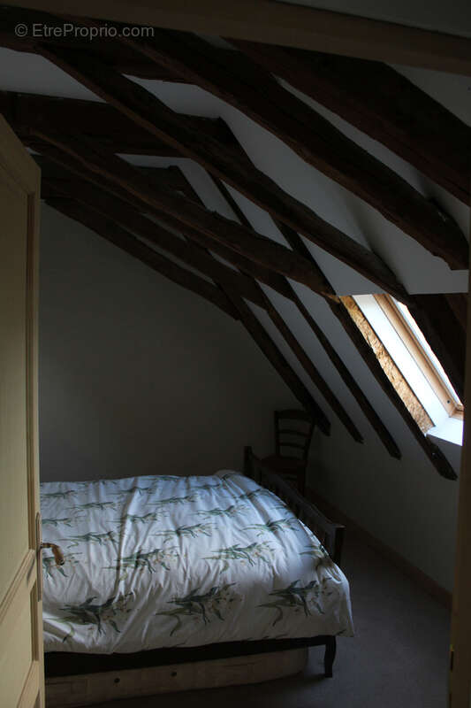 Maison à SAINT-MARTIN-CANTALES