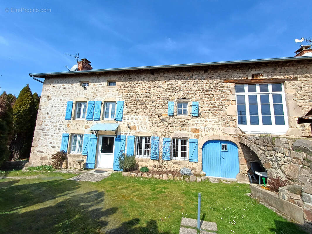 Maison à SAINT-JULIEN-D'ANCE
