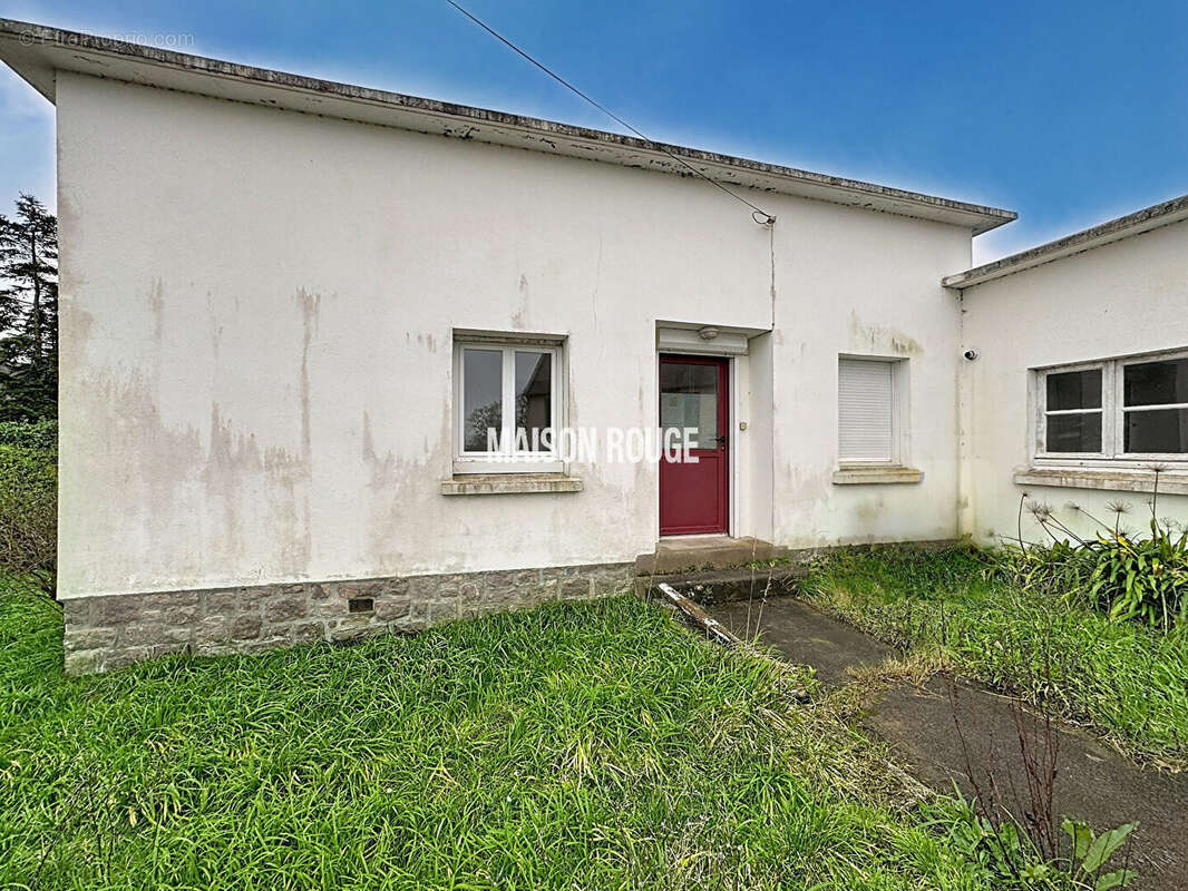 Maison à PLOURIVO