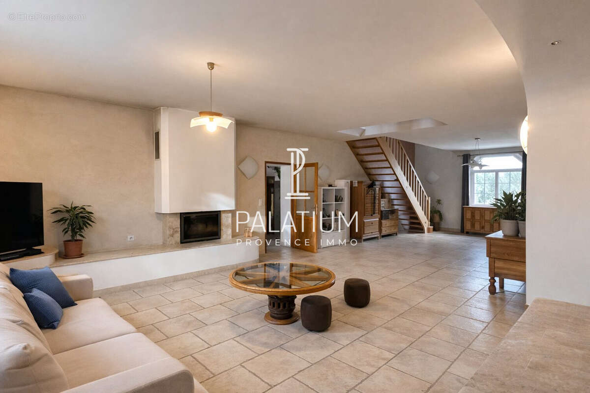 Maison à EYGALIERES