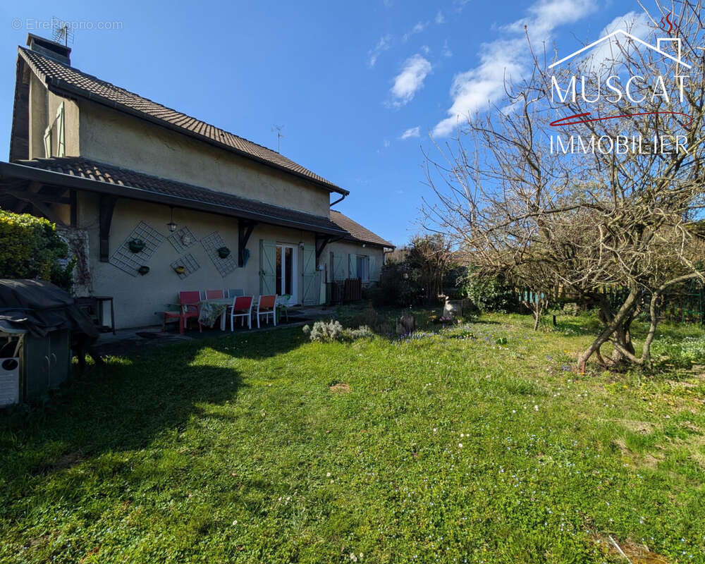 Maison à BONNEFAMILLE