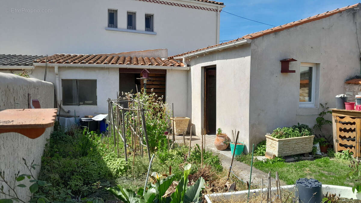 Maison à ROCHEFORT