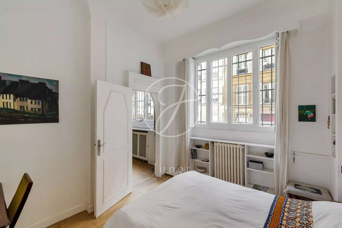 Appartement à PARIS-9E