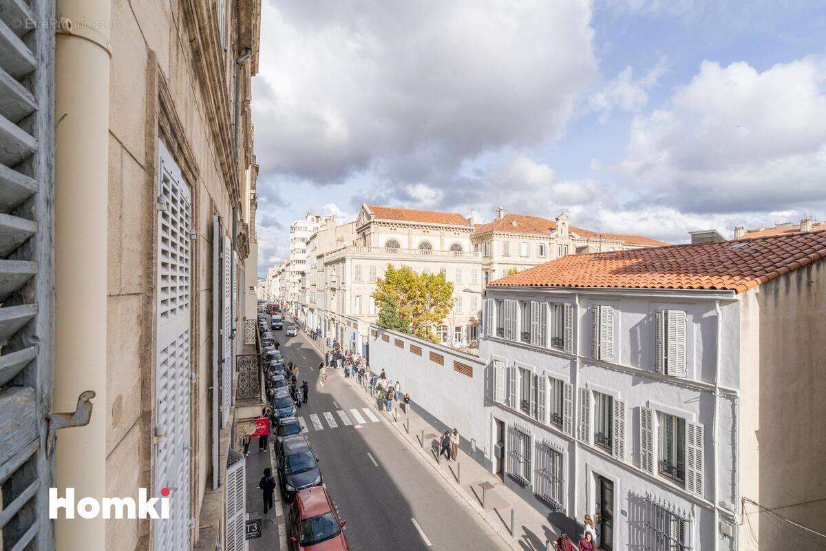 Appartement à MARSEILLE-6E