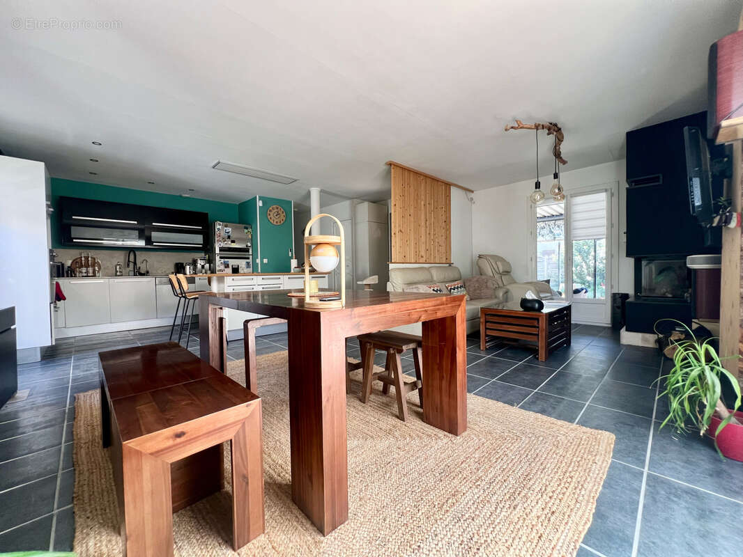 Maison à ROQUEVAIRE