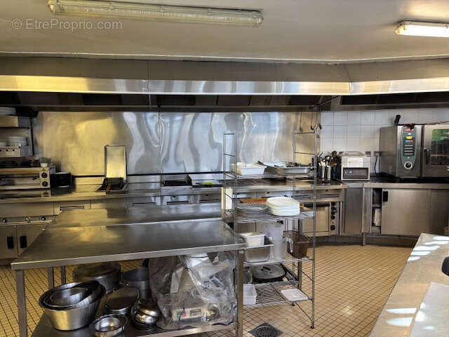 Appartement à AVRILLE