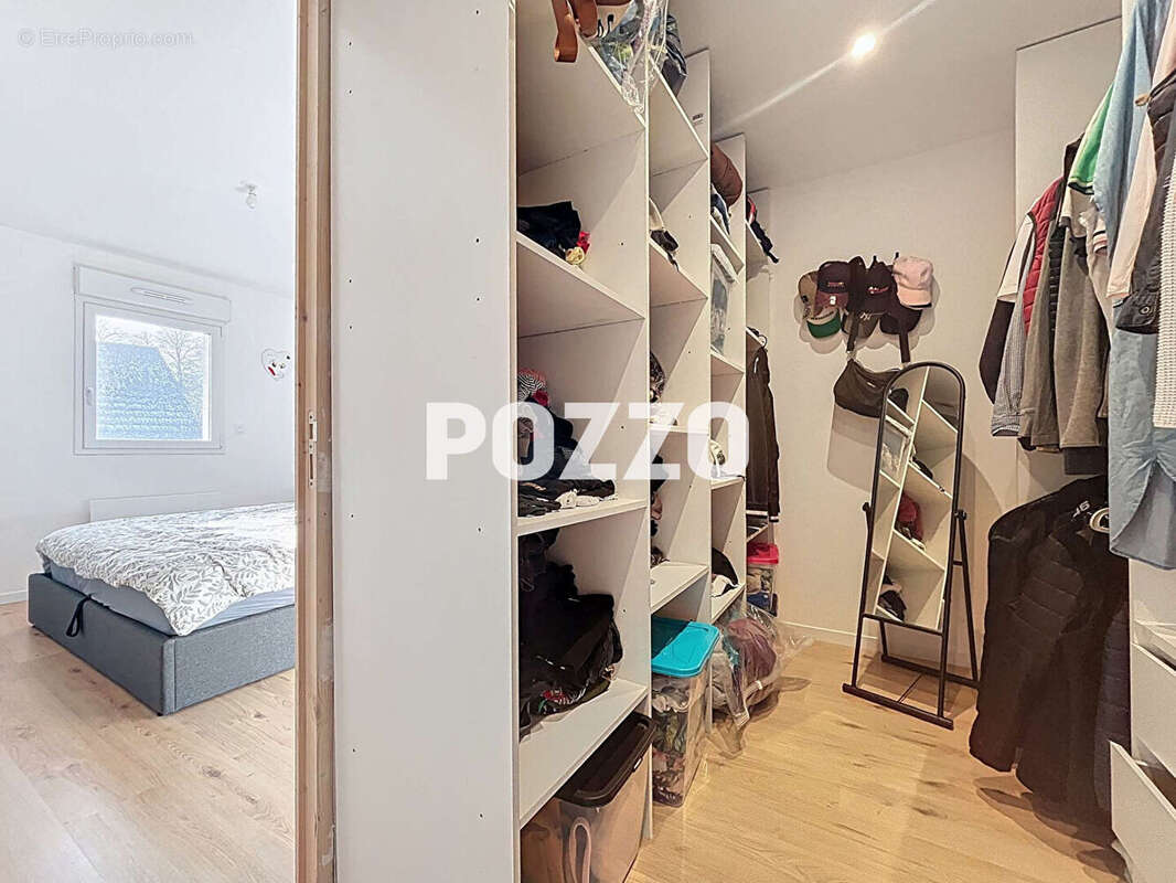 Maison à SAINT-PIERRE-LANGERS