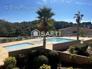 Photo 1 - Appartement à ROQUEBRUNE-SUR-ARGENS