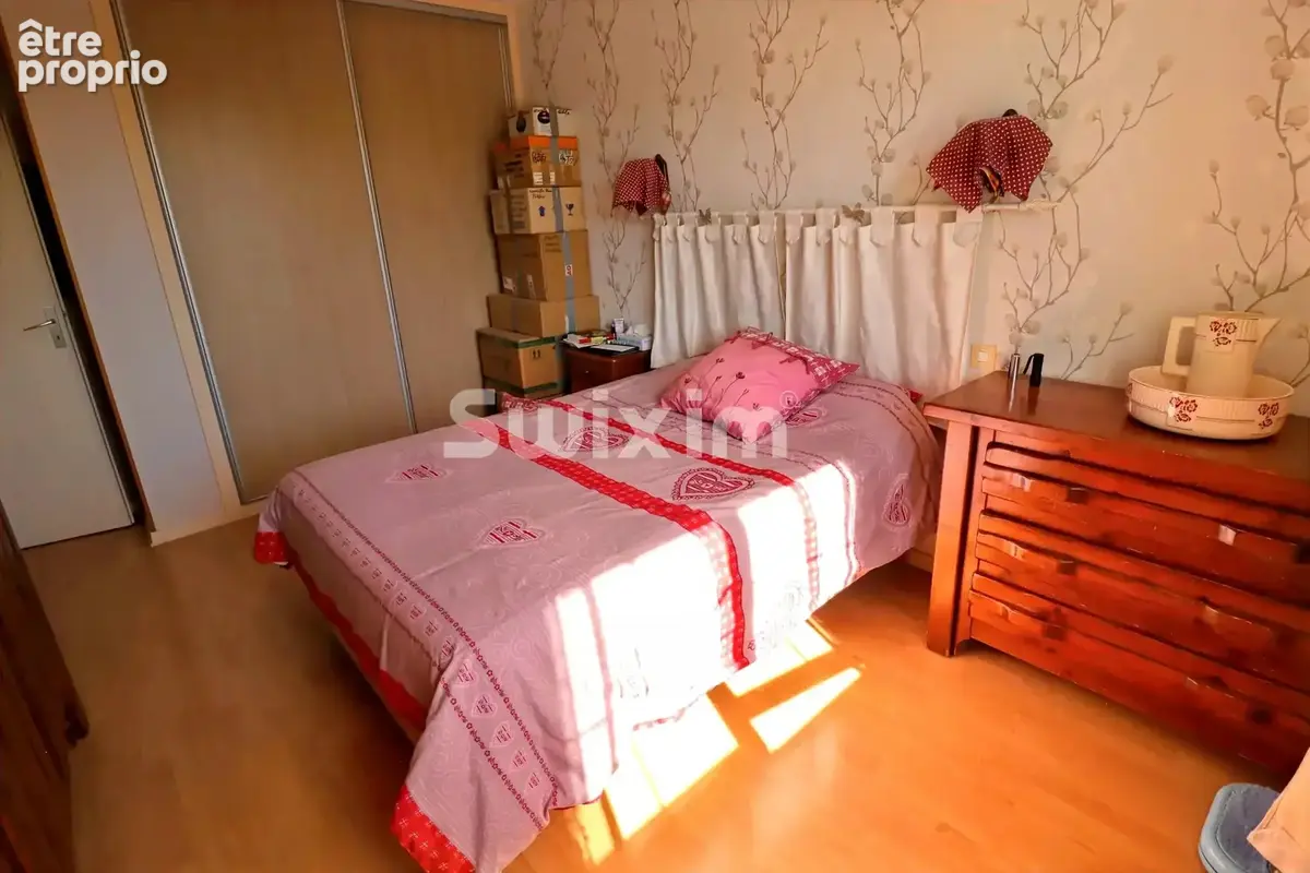 Maison familiale avec terrain arboré de 1 484 m² - photo 6