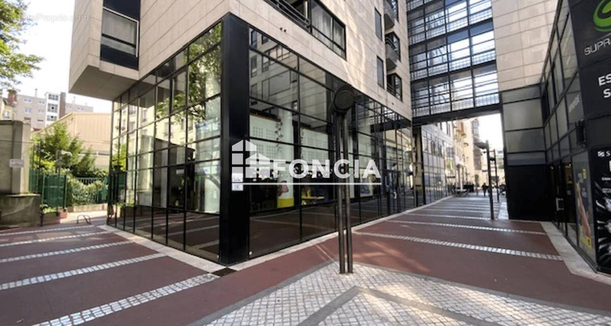 Commerce à ENGHIEN-LES-BAINS