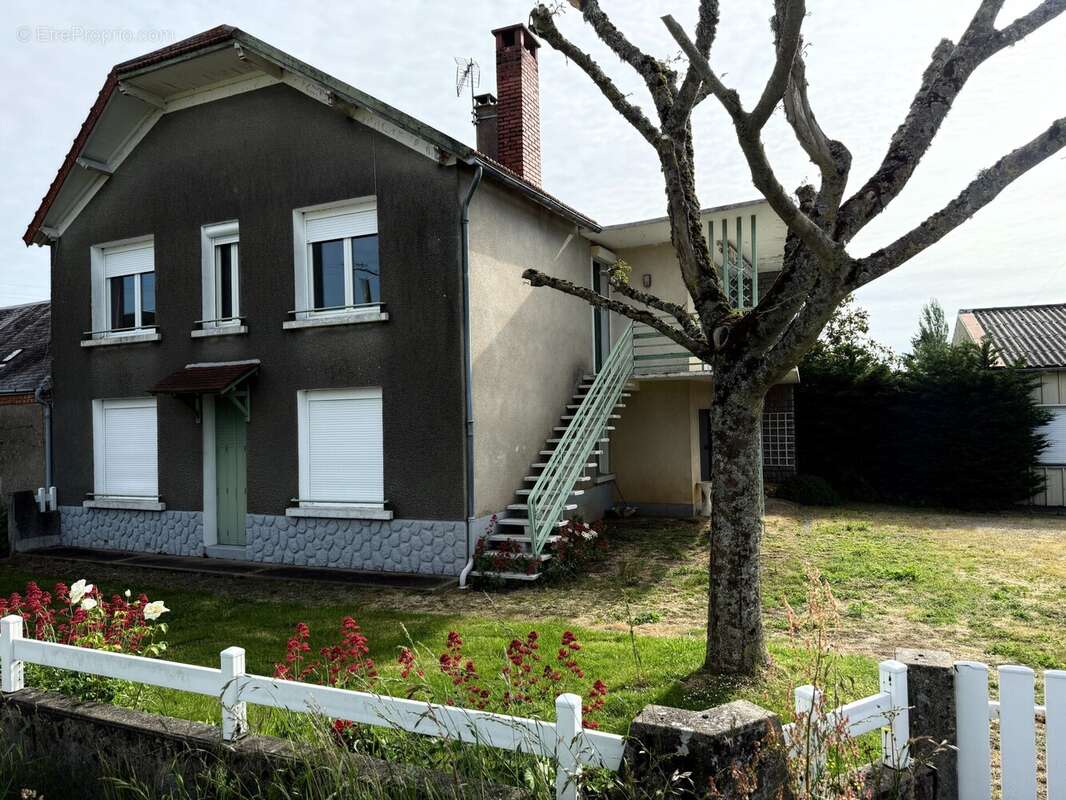 Maison à POULIGNY-NOTRE-DAME