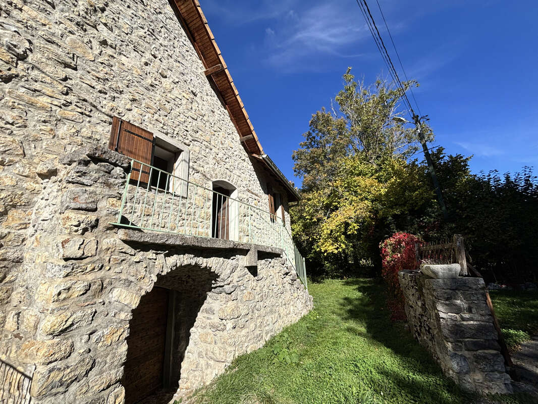 Maison à LA ROCHE-DES-ARNAUDS