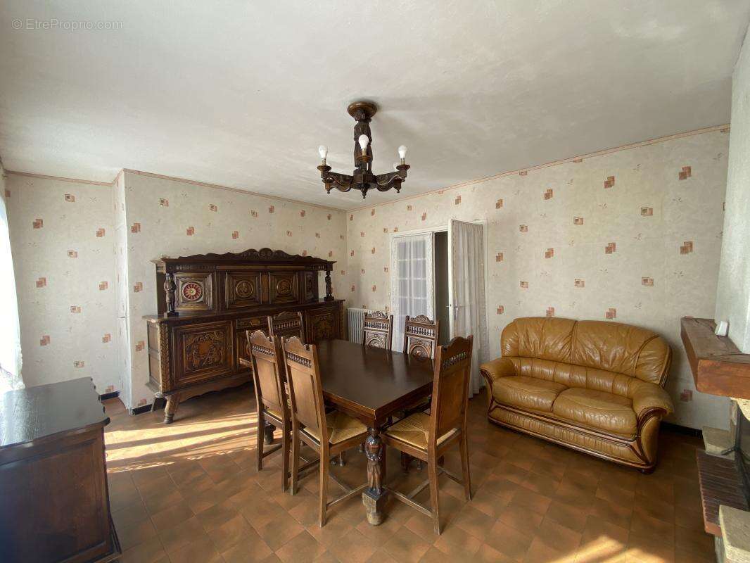 Maison à ROSNY-SUR-SEINE