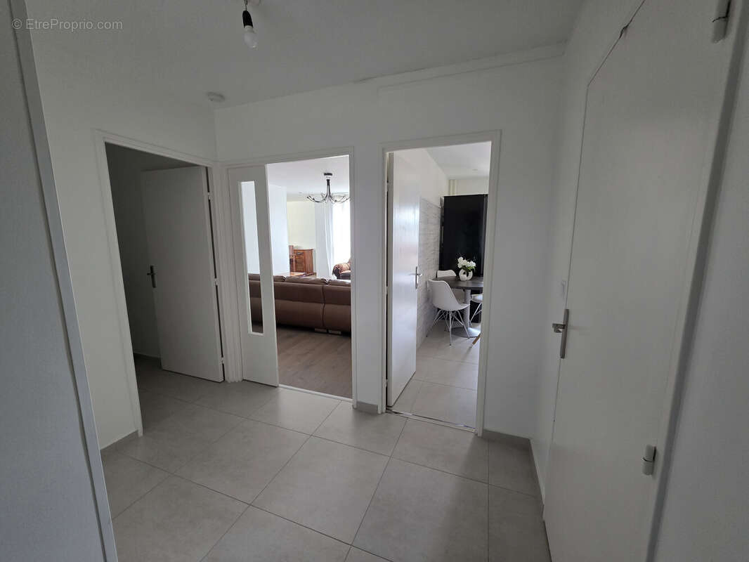 Appartement à CHENOVE