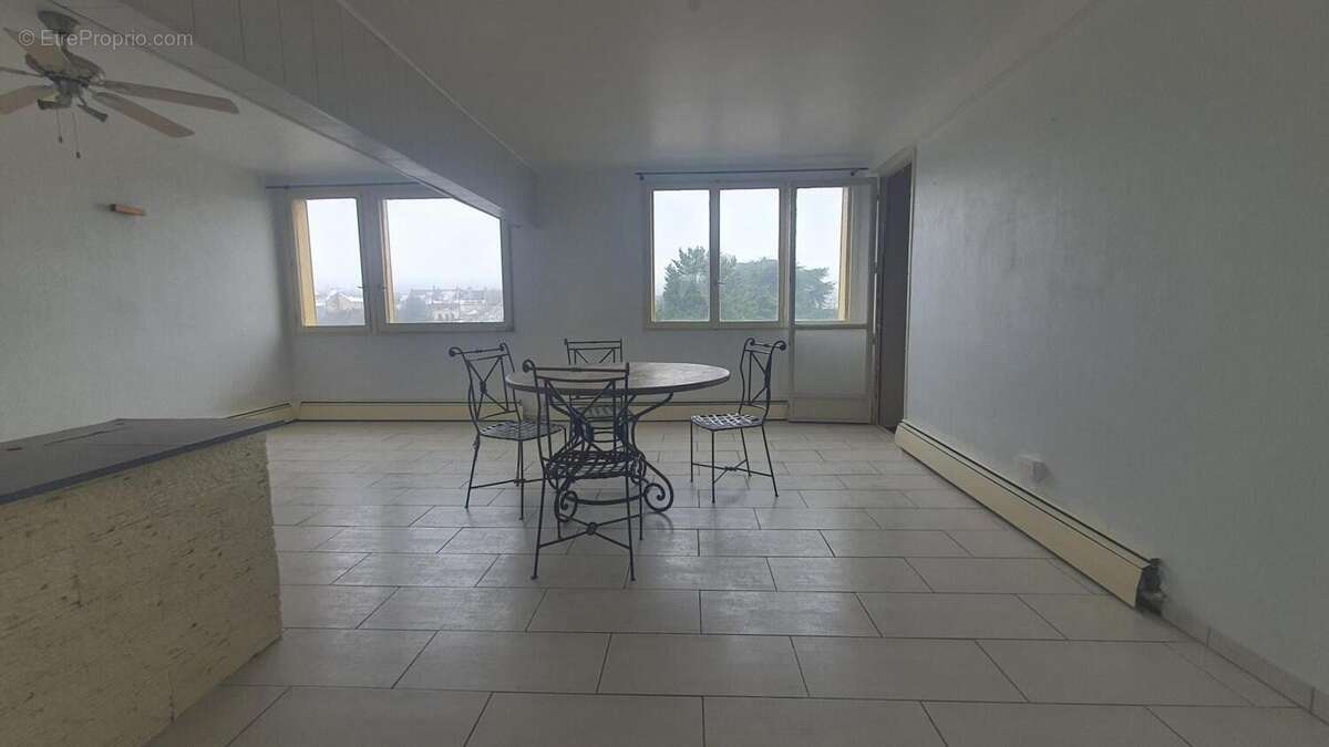 Appartement à CHENOVE