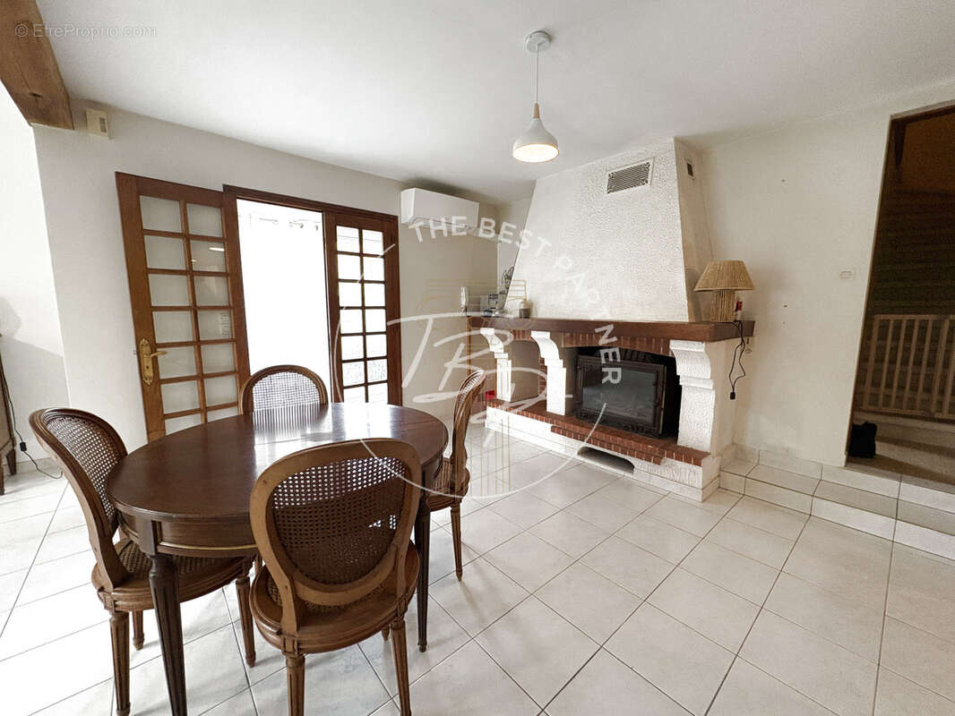Maison à VALRAS-PLAGE