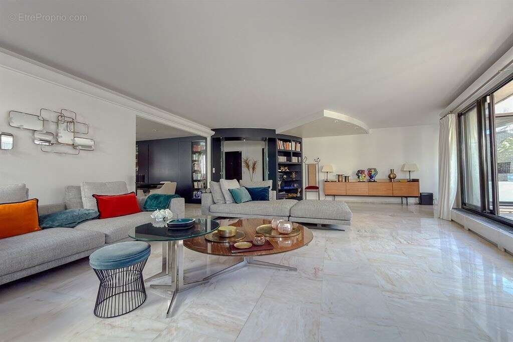 Appartement à BOULOGNE-BILLANCOURT