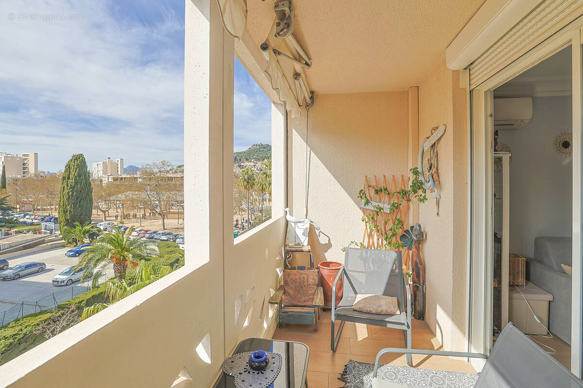 Appartement à HYERES