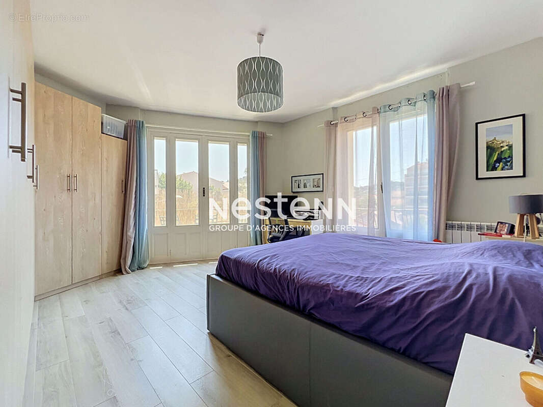 Toit terrasse 75m² en duplex - 5p - 109m² - garage - faible charge - dernier étage - photo 12