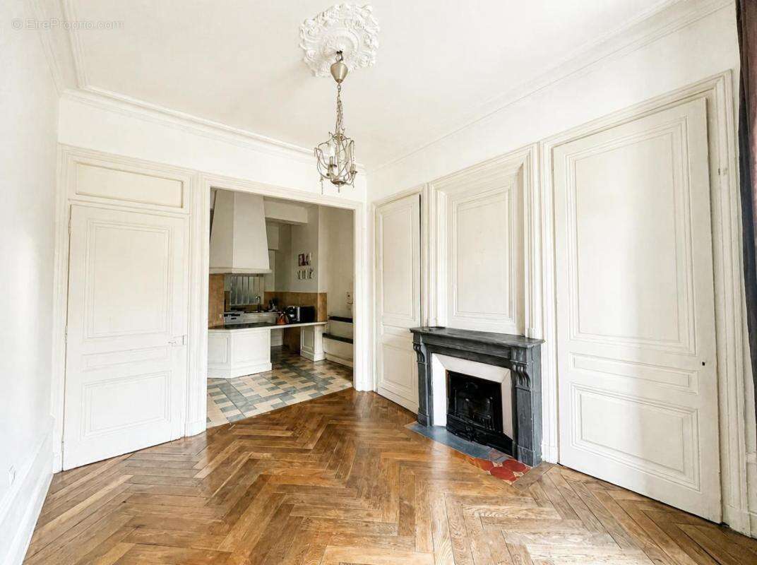 Appartement à LYON-9E