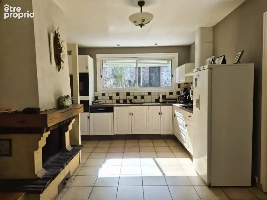Maison familiale en campagne avec dépendances 218m² - photo 6