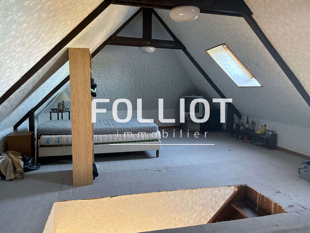A VENDRE - Pirou Bourg - Ensemble de deux maisons et terrain constructible - photo 7