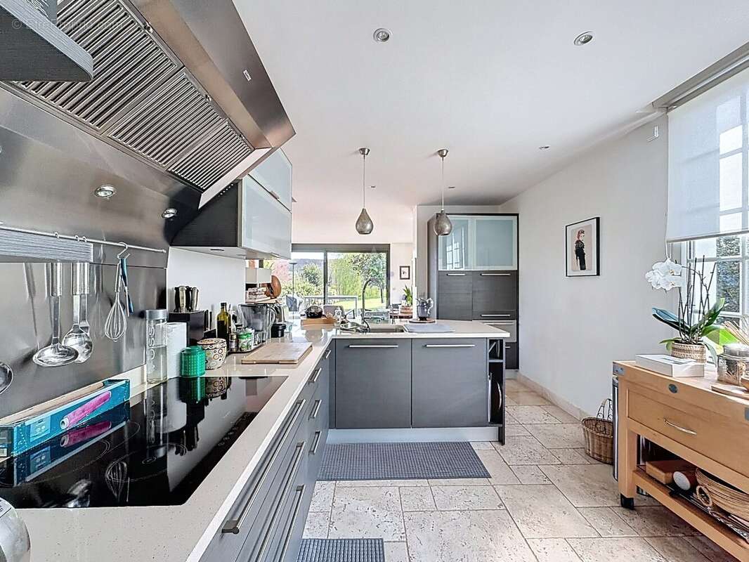 Maison à PONT-L'EVEQUE