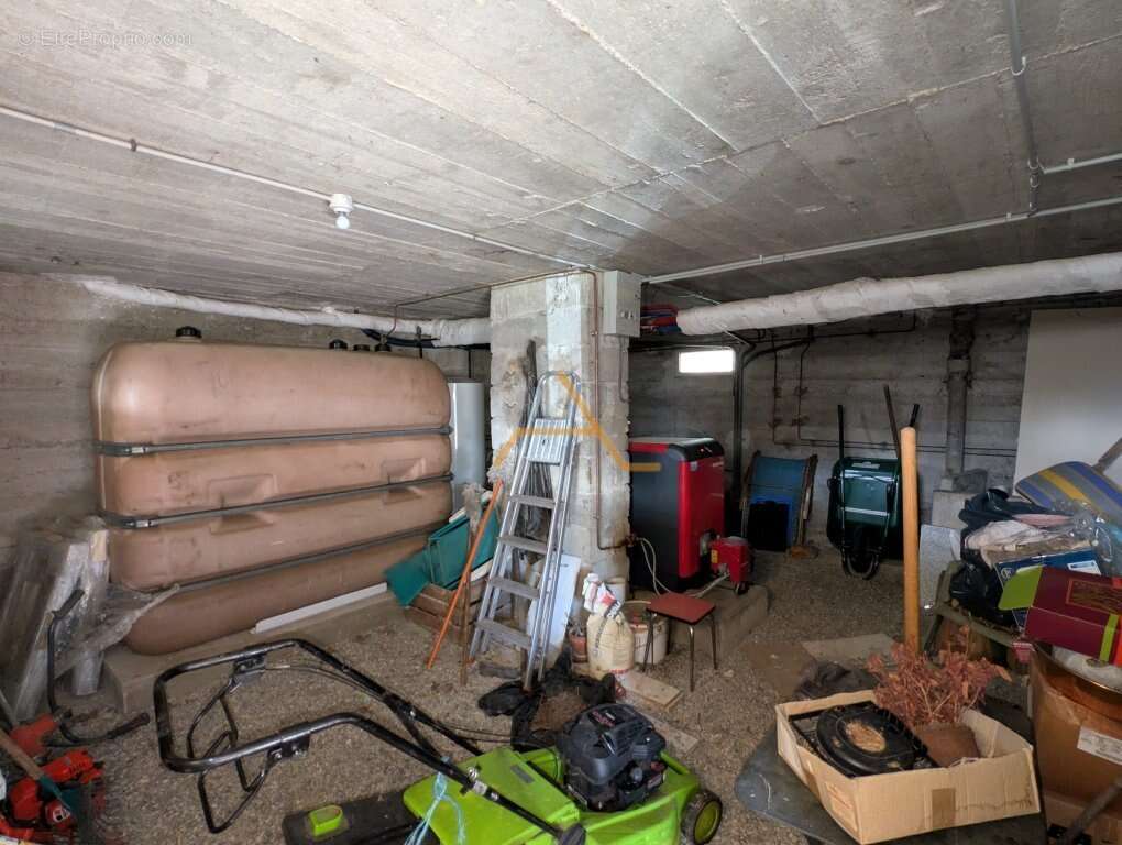 Maison à LE POET-LAVAL