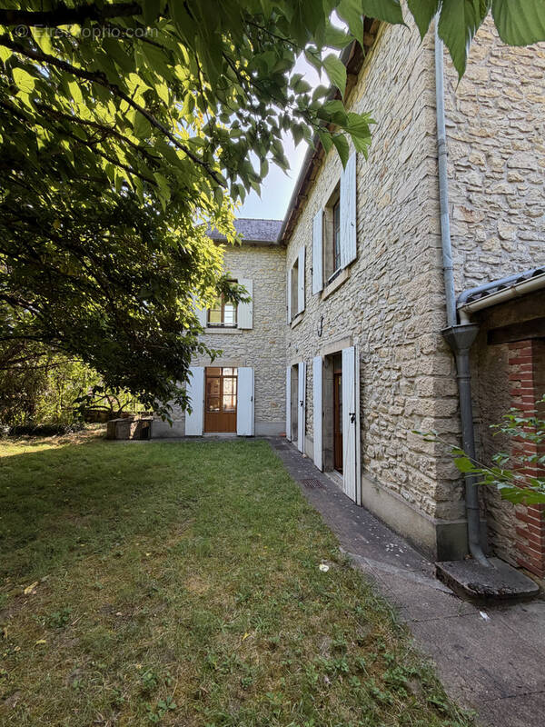 Maison à VILLEFRANCHE-DE-ROUERGUE