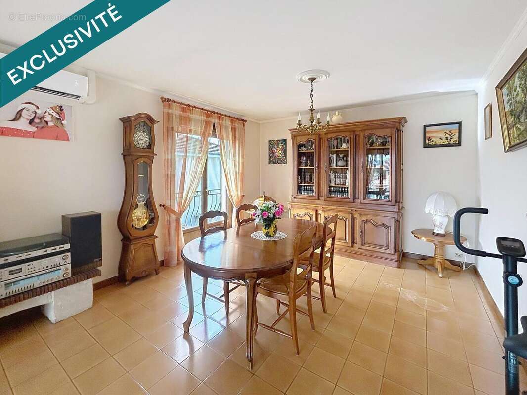 Photo 6 - Maison à ESTRABLIN