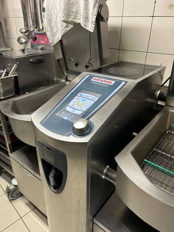 Commerce à DIVONNE-LES-BAINS