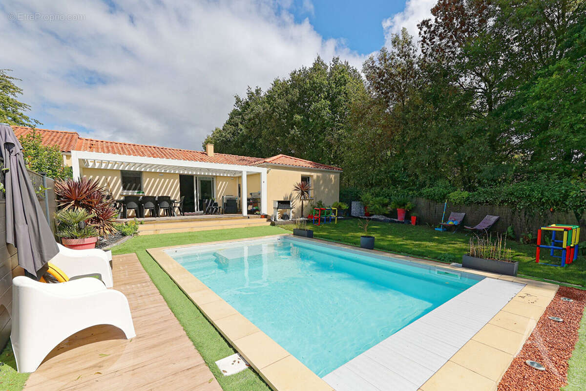 Maison à CORCOUE-SUR-LOGNE