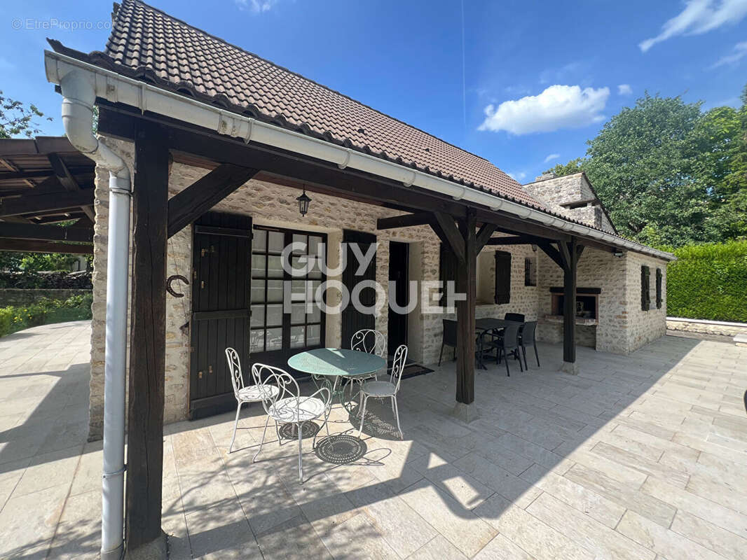 Maison à FONTAINEBLEAU