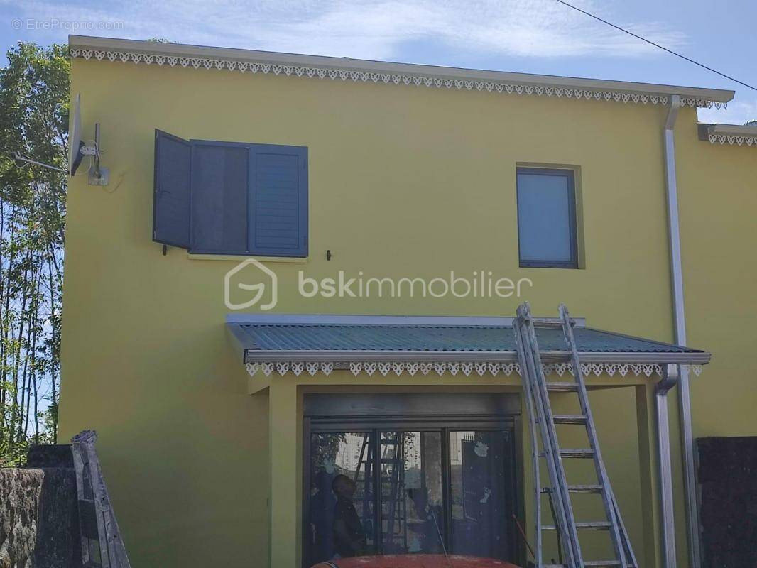 Maison à LA PLAINE-DES-PALMISTES